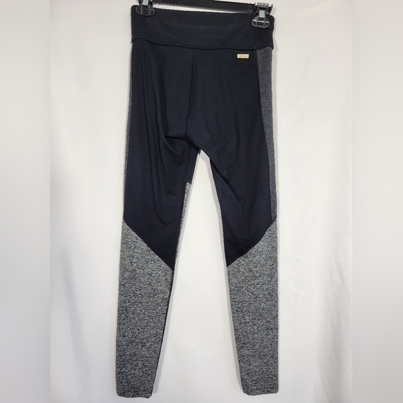 Alala Black and Grey Leggings - Picture 9 of 9